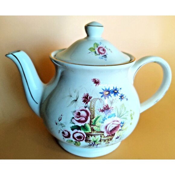 Sadler England Bone China 4 Cup Tea Pot Rose Basket Bouquet 1950's - Picture 1 of 12